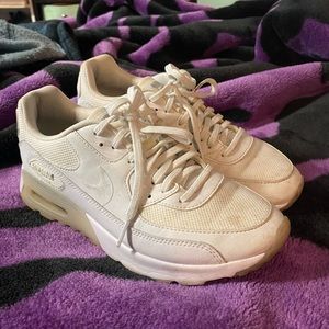 Women’s Nike sneakers